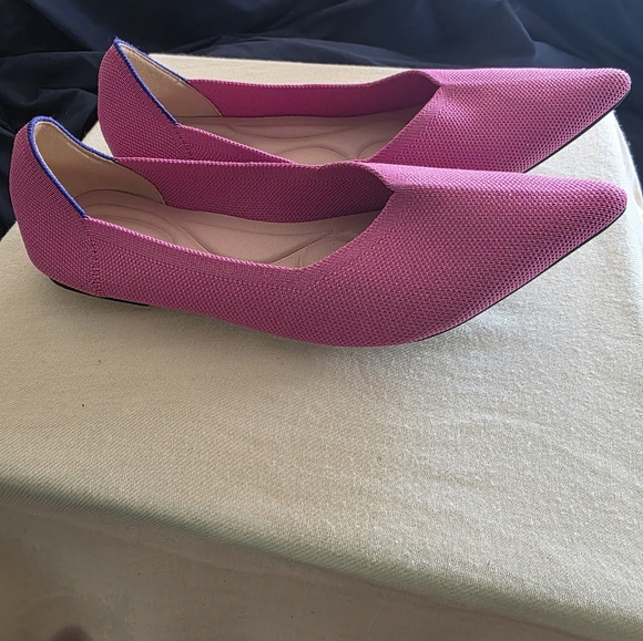 Elegant Pink Women's Flats - Picture 7 of 8